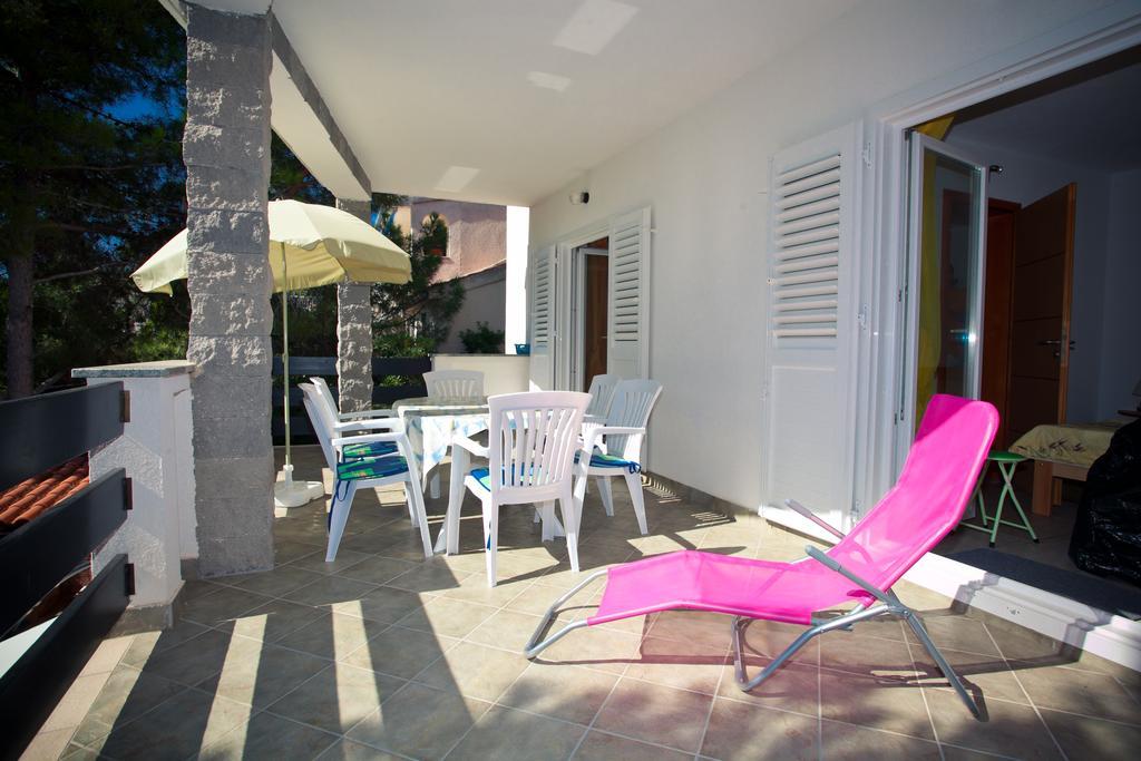 Apartments Vrgada Drage Exterior photo